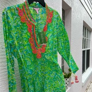 Selling a Lilly Pulitzer tunic top — I need money for endometriosis surgery.